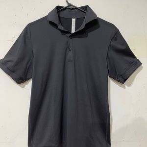 Lululemon Atlética Golf Shirt